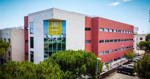 Foto de Faculdade de Medicina e Ciências Biomédicas