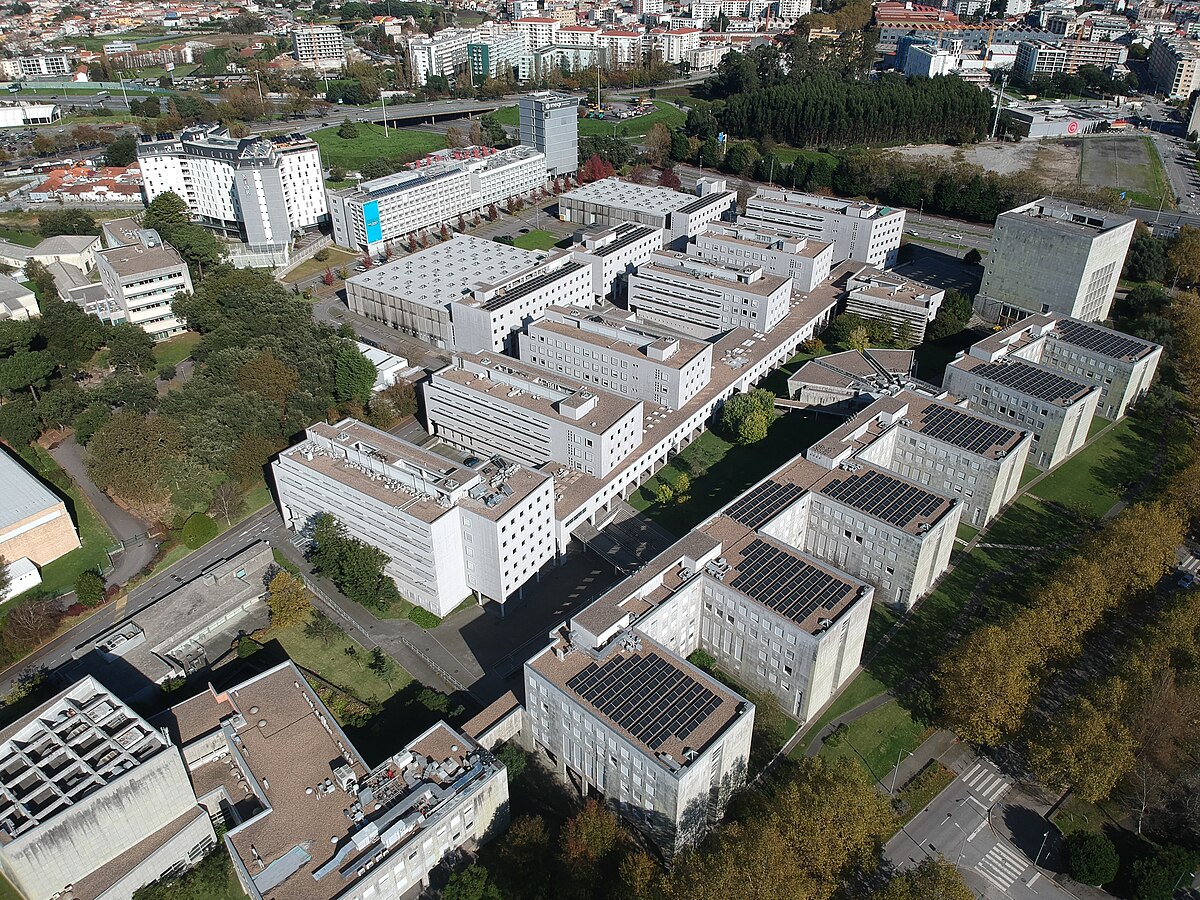 Faculdade de Engenharia background