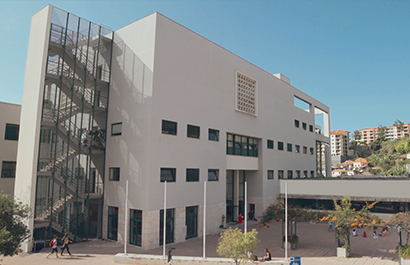 Faculdade de Ciências da Vida background