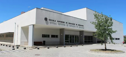 Escola Superior de Educação de Bragança background