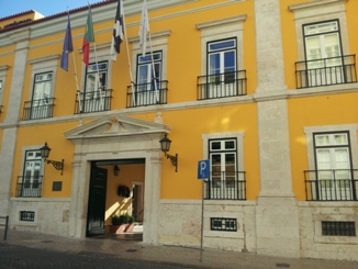 Escola Superior de Enfermagem S. Francisco das Misericórdias background