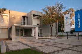 ISCTE - Instituto Universitário de Lisboa background