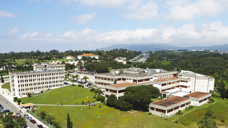 Escola Superior de Hotelaria e Turismo do Estoril background